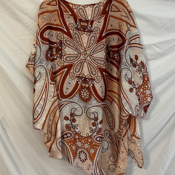 Bohemian Floral Print Women's Top - Picture 1 of 4